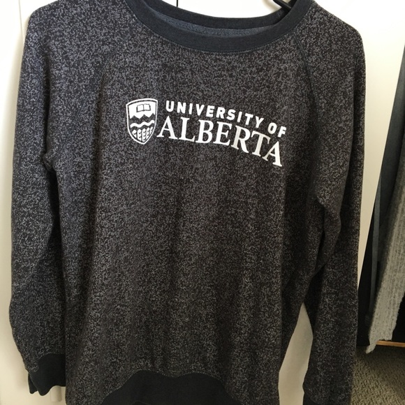 Tops - U of A crew neck sweatshirt